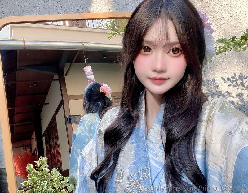 Summer is here :3 Let's walk around with Hiino