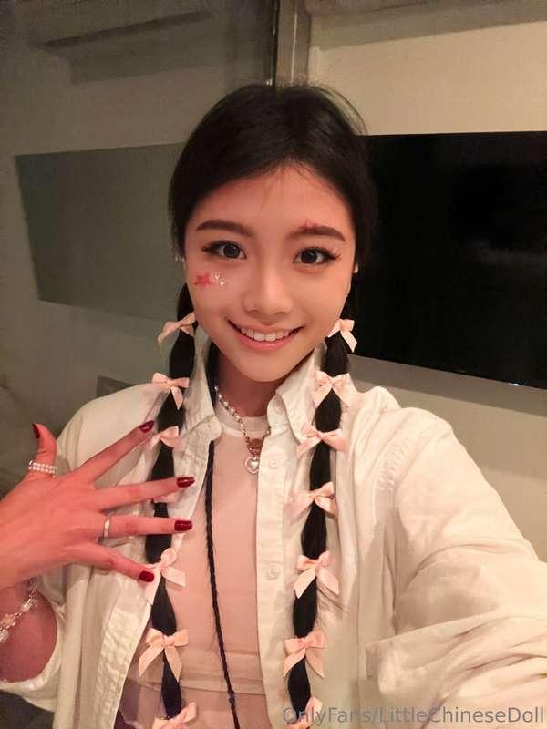 可爱小宝贝❤️Baby ChinaDoll met bad guy on the way back home 🙈