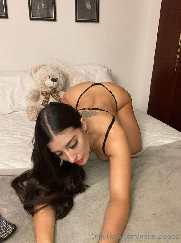 bending over just for u😋