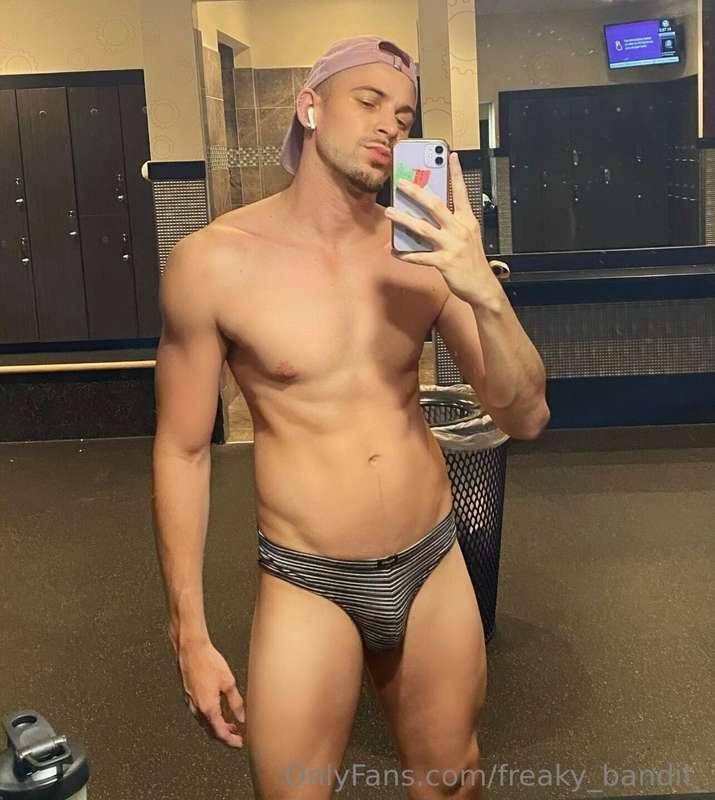 On a scale of 1 to 10, how hot do you think I am?🥵