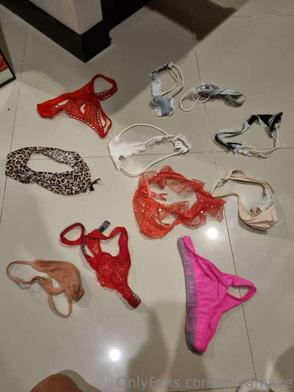 What panties' color you want me to wear in your custom video..