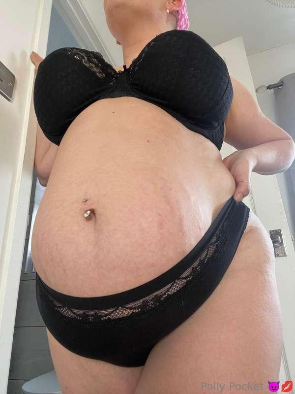 Who’s got a big belly fetish? 😉