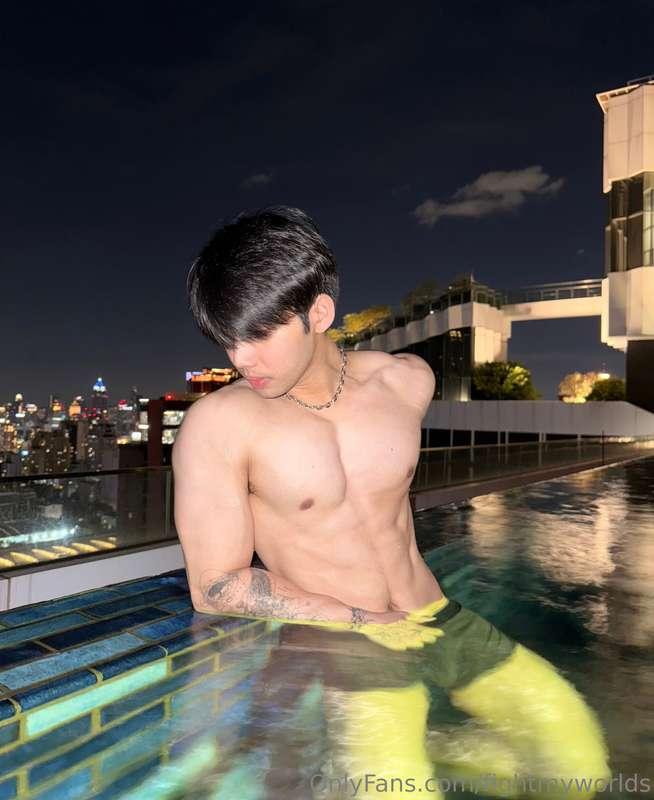 ขอขายเท่บ้าง