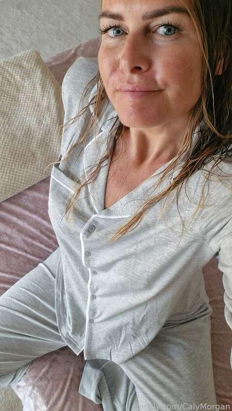 #fyp #blonde #milf #bigtits #British #Wales #Welsh #mom #cougar #anal #porn #dominant #domination #fetish #feet #ass #sph #humiliation #threesome #lesbian #mommy #pussy #over40 
