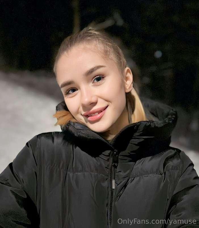 🔞She is waiting for you👉🔥@whitebaby18🔥
Cute girl @whitebaby1..