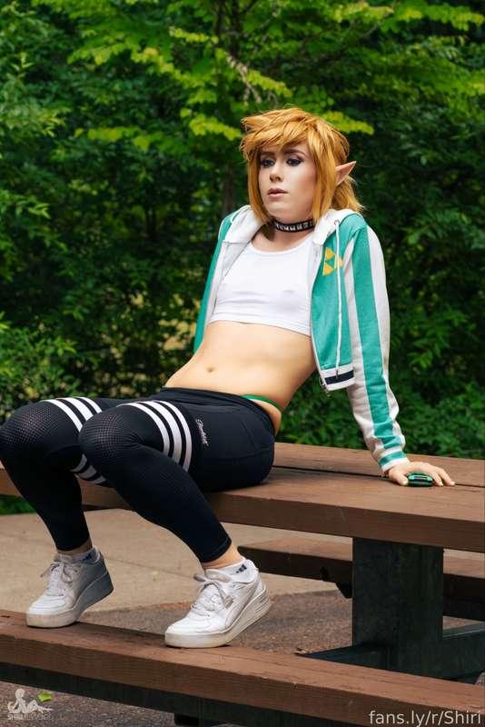 shiriallwood image #4