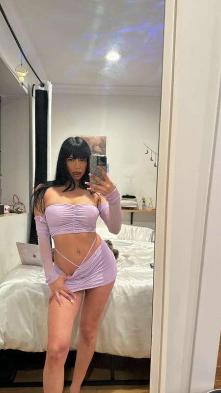 message me if ur feeling horny 😈
