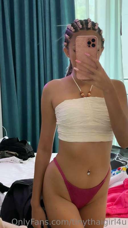 Beach day today 😍😍😍