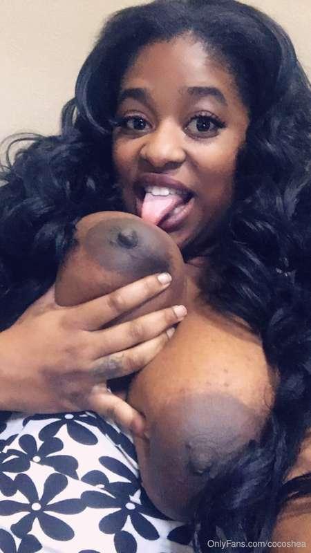 Are you online? Send me a message, don't be shy!😋😻
