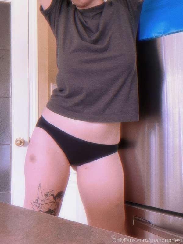 I have a wicked bruise on my thigh but at least they look cu..