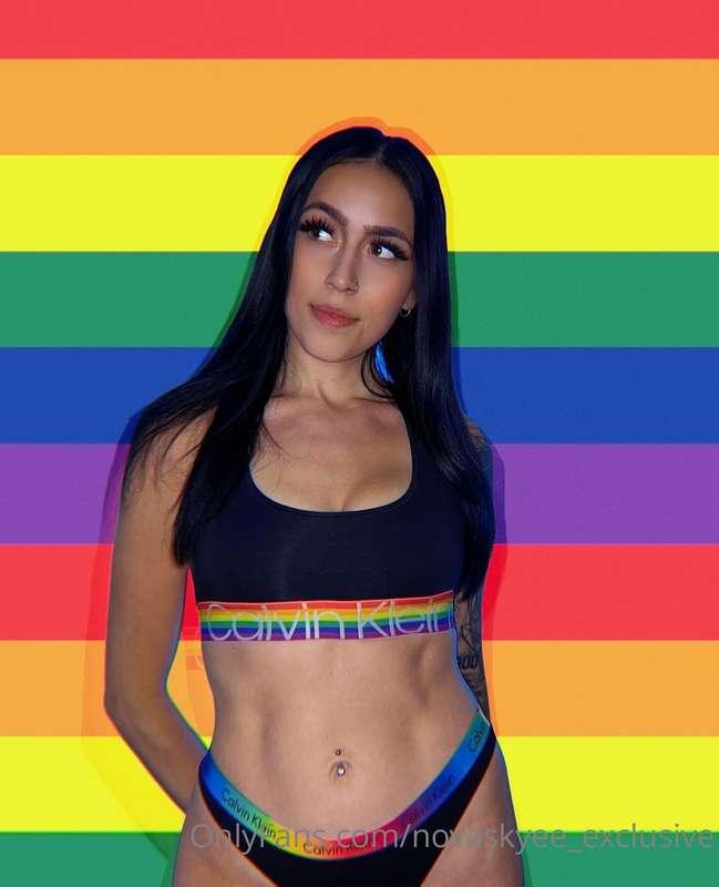 Just another girl who likes girls 😉🏳️‍🌈