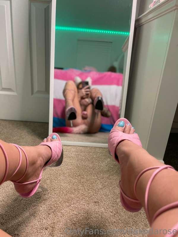 Imagine….
waking up from a nap, a bit of blurry vision, you ..