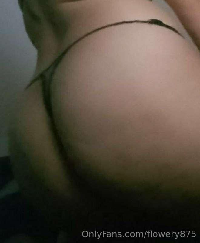 I love the exclusive photos and videos. I discovered my sens..