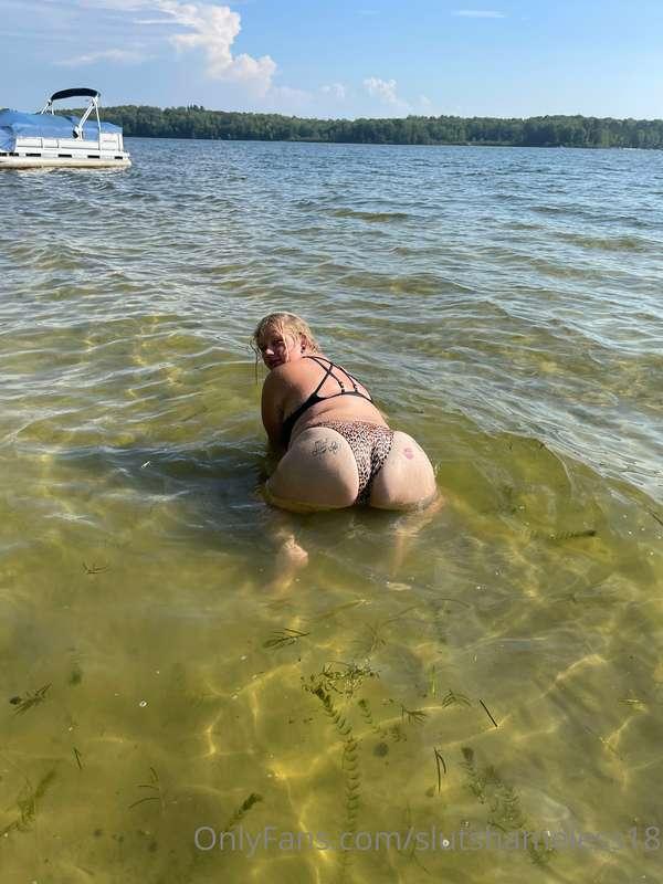 slutshameless18 image #2