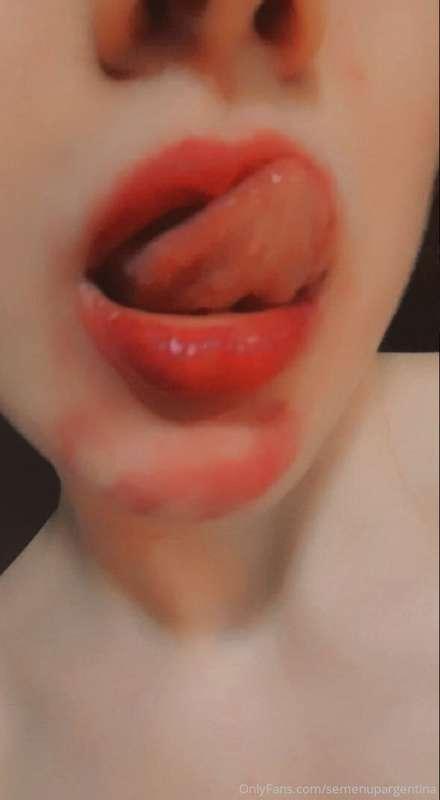 👄