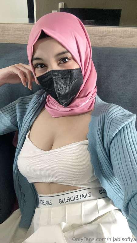 is this white too pure for your thoughts? 👀