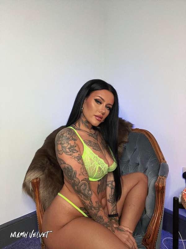 Do you love me in neon colours?