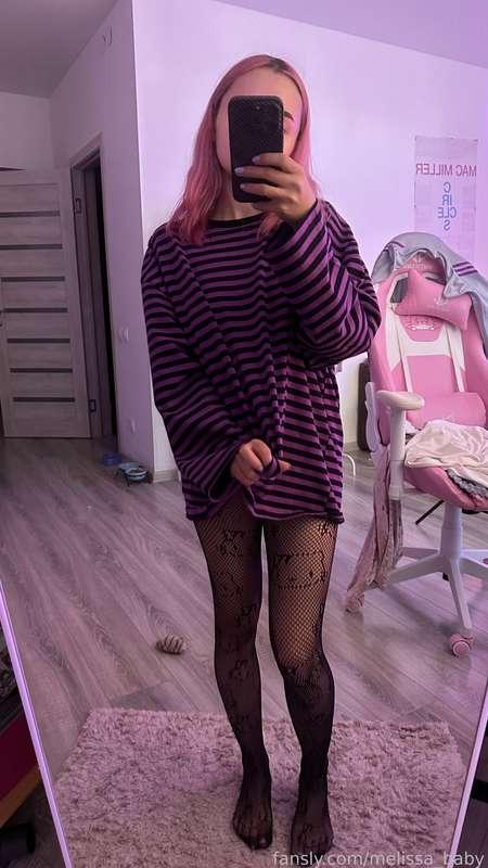 #legs #loli #tights #egirl #petite #teen #young #alt #fishnets