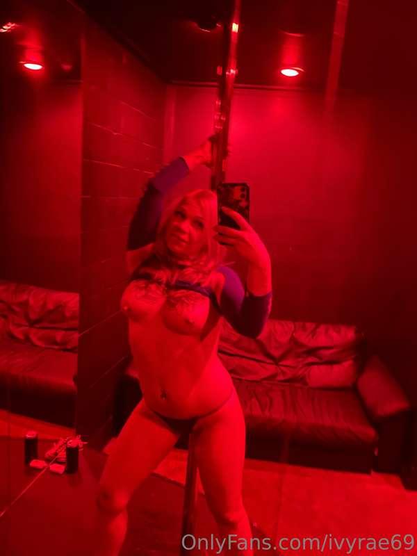 ivyrae69 image #1