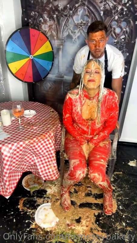 bsmessybakery image #1