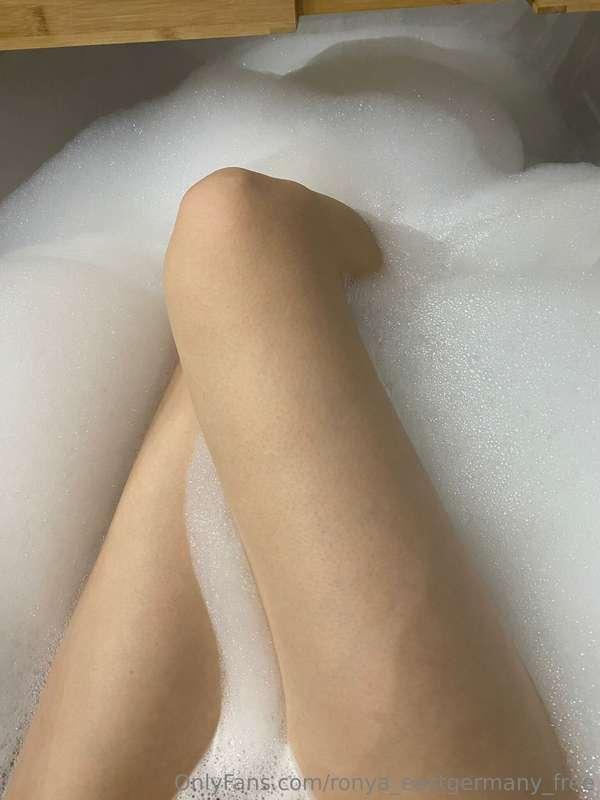 komme grad aus der Wanne 😊
jetzt wird noch ein wenig entspan..
