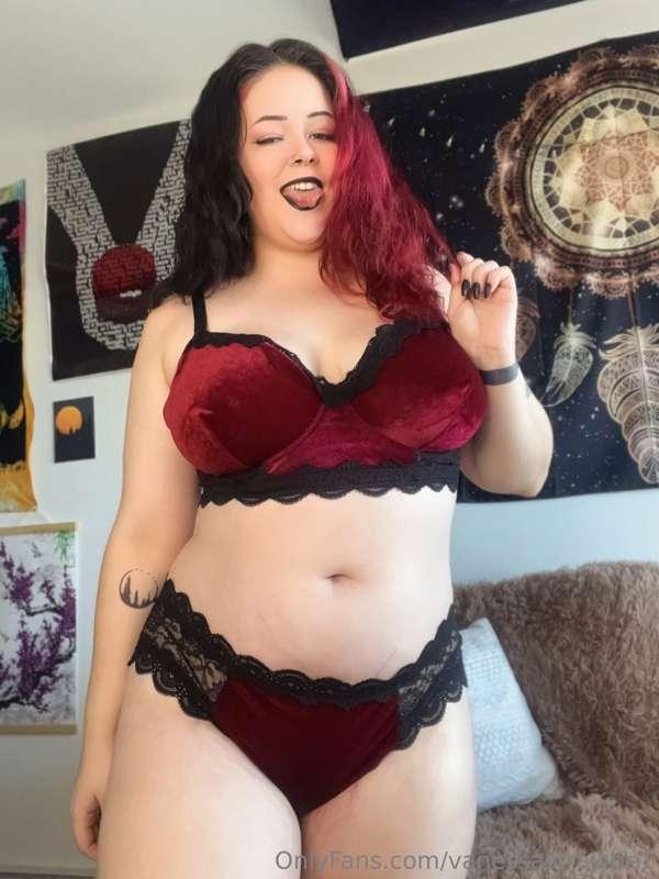 Good morning babe I hope you had sweet dreams (of me ) 🥰🥰