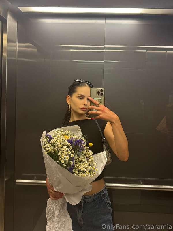 Sending subtle signals your way. 🤍