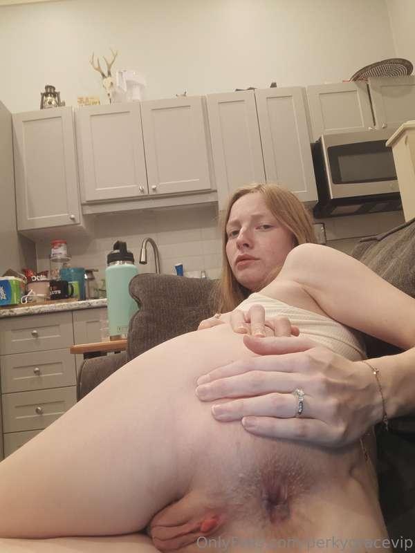 Ass spreads to celebrate the first of the month
