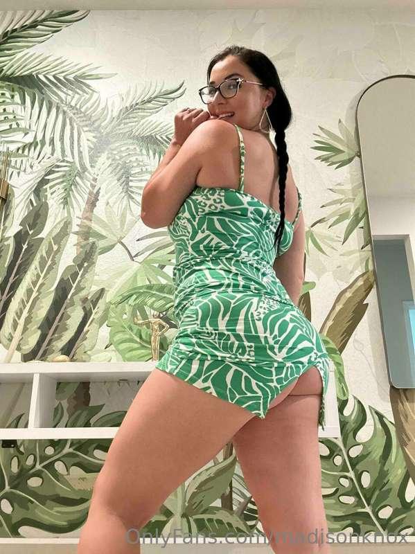 3XXX videos for $60 😱 😱 tip and dm me now and claim your goo..