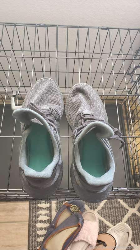 Black running shoes,  Adidas 


Shipped


85