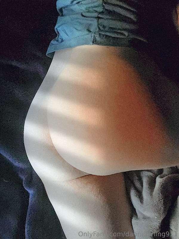 Feeling a bit frisky this am! Tips of $5 or more will reciev..