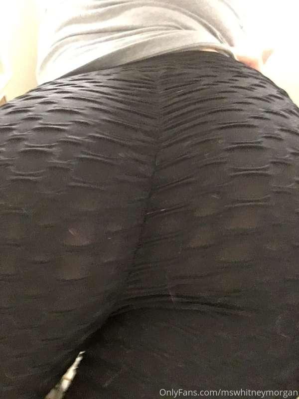 My ass looks great in these.