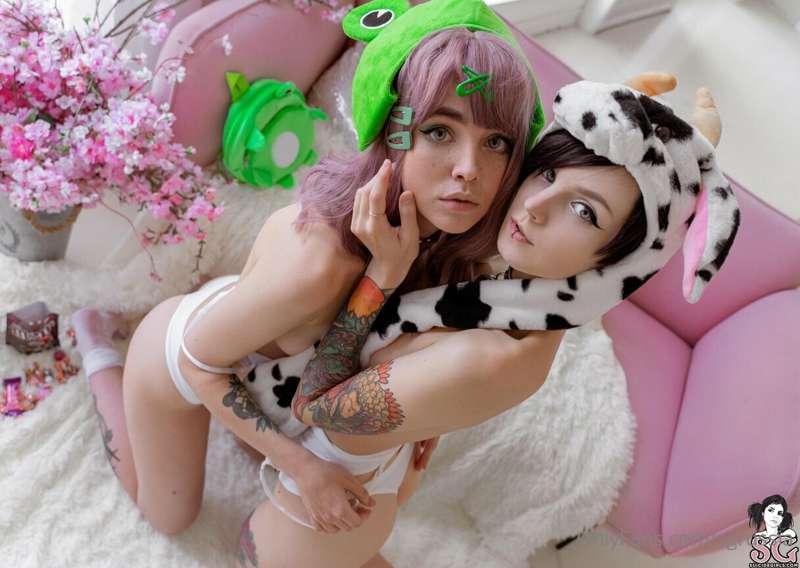 New set "the secret life of rets" from cuties @luventa & @yu..