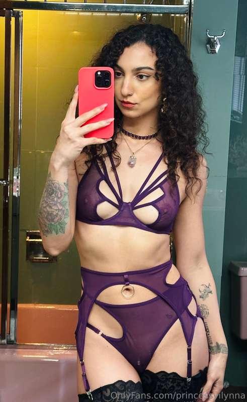 hard nips are hawt 🔥