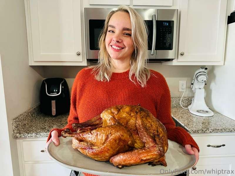 Happy Thanksgiving! Your food is ready.  🦃🍁