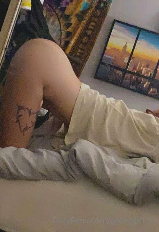 😈
