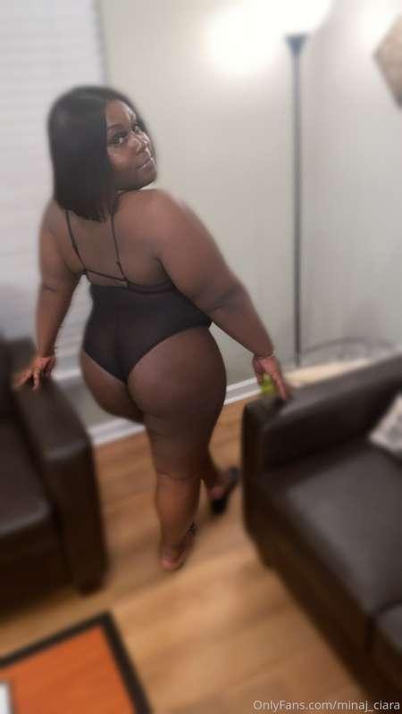 Laying around comfortably 🖤🖤🖤