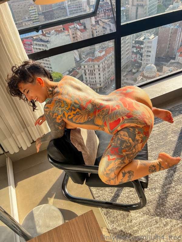 THATS HOW I WANT YOU TO FUCK ME 🍌👆🏼🤌🏼
