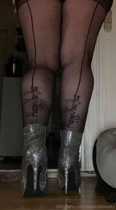 Happy New Year everyone 🥳🥂✨🍾