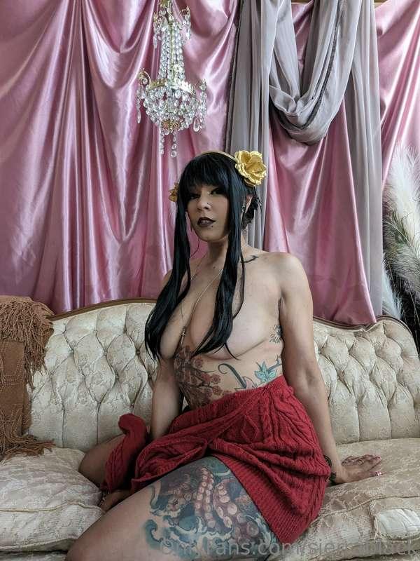 sierrablack image #23
