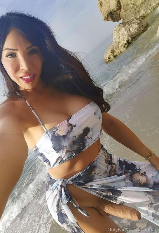 I am very hot today 😜