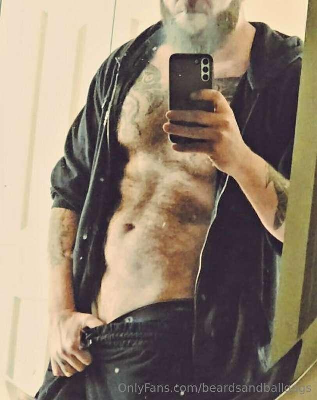Dirty mirror selfie from a dirty daddy 💨💨😘
