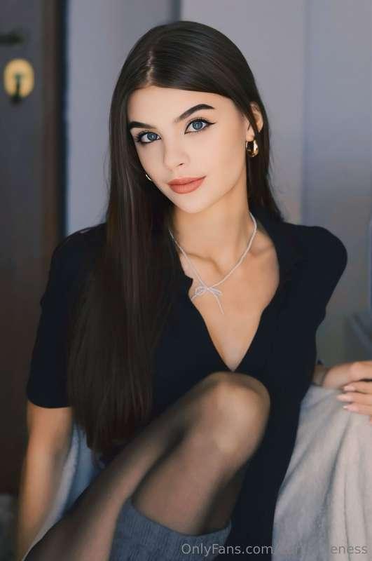 Today I decided to treat my subscribers to something special..