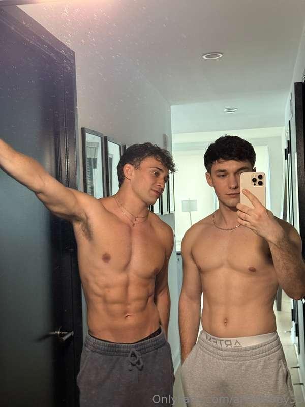 Leo came back and fucked me hard and came allOver my ass. Yo..