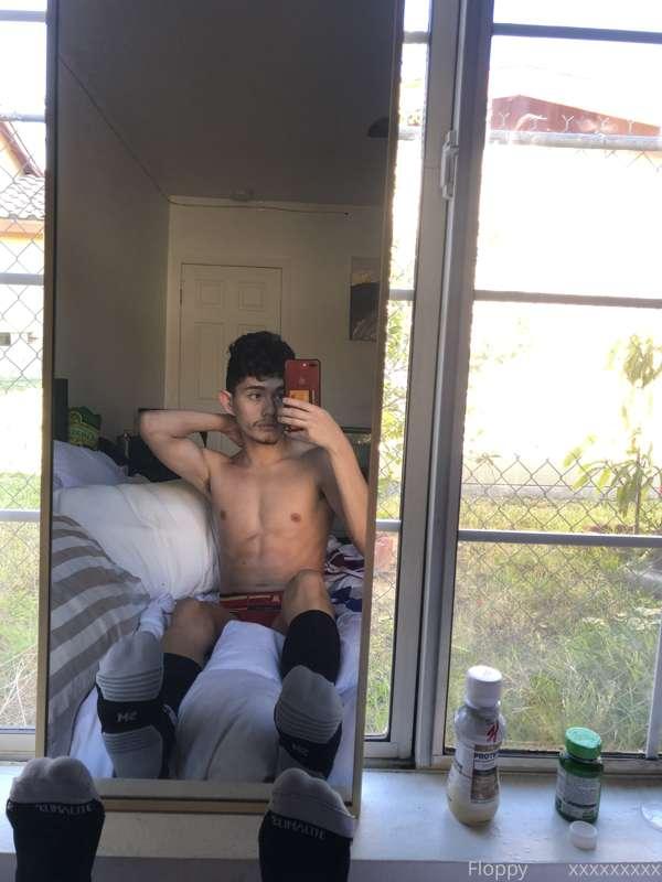 Photo dump 🦶🩲😏
