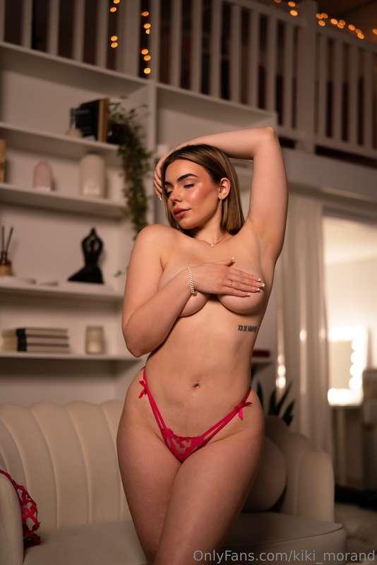Start at my neck and work your way down my pussy 🤤💦