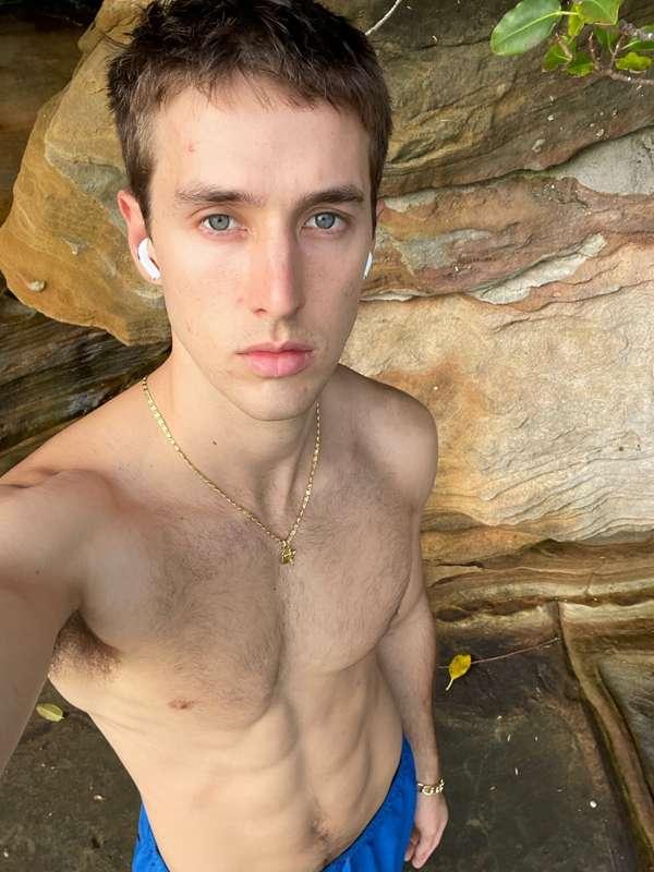 Who wants to have some fun with me on the beach?💦 VIP Member..