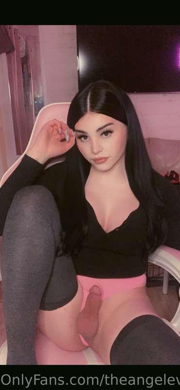 theangeleverly image #1