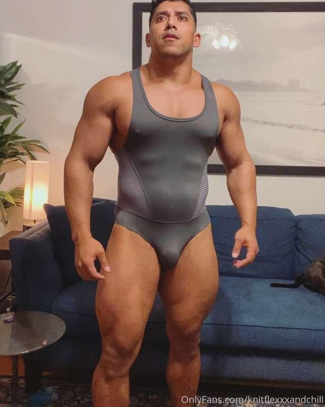 New singlet I got in the mail. I really like this. Will prob..