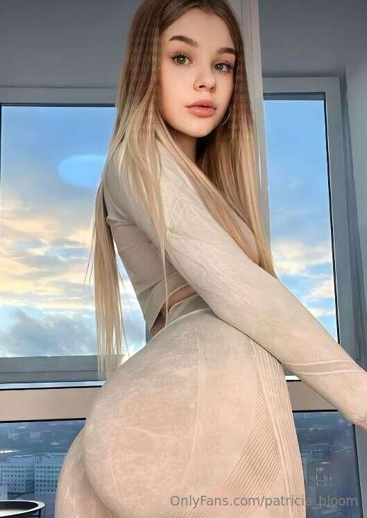 🔥 STOP SCROLLING 🔥@nelly_miles 🔥 Her wet pussy 🫦🫦 is waiting..